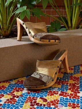 COACH Wave Brown Patchwork Mules Clogs Heels Size 7
